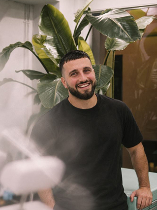 Freddy – Hairstylist bei ARTI Friseur Heidelberg